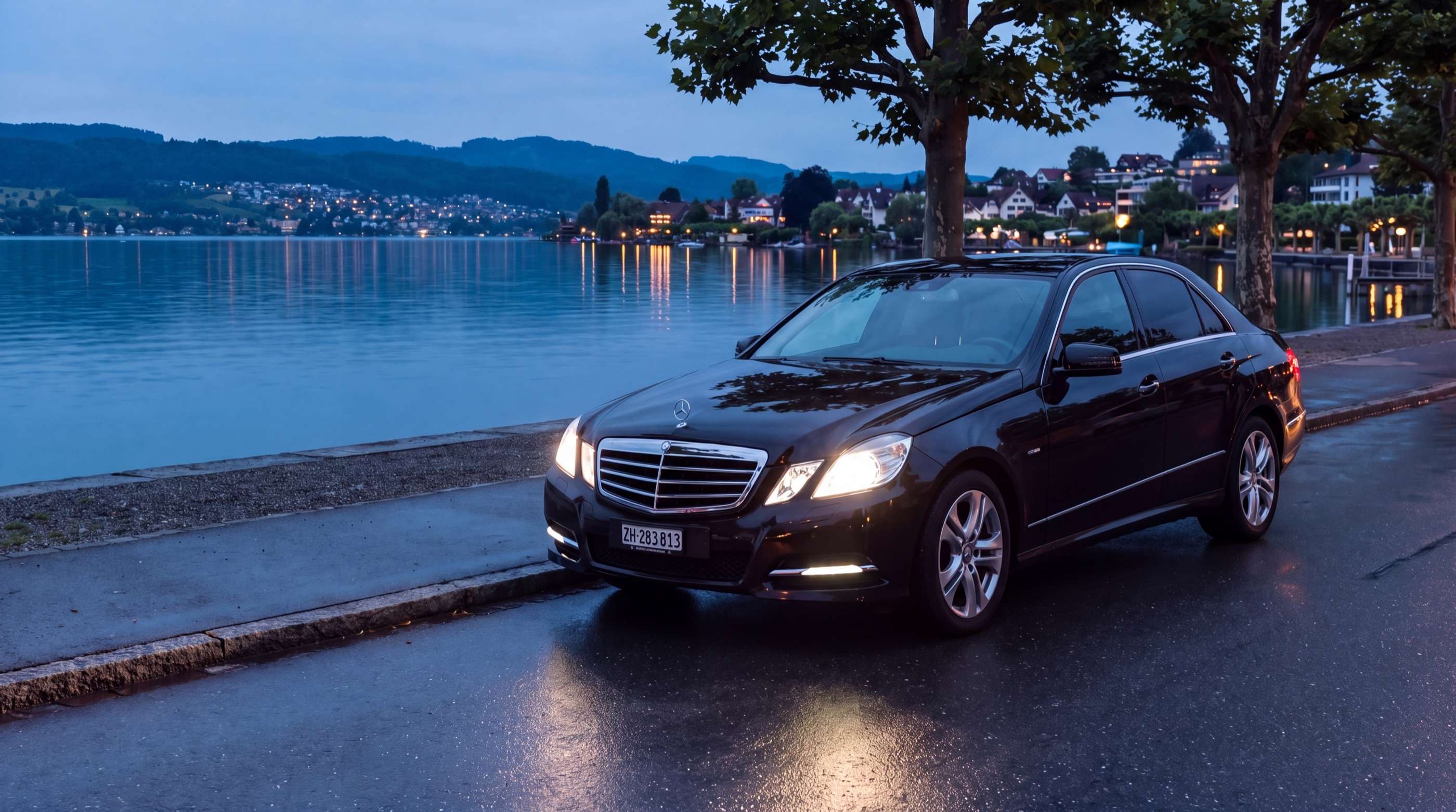 Schwarze Mercedes E-Klasse von Zürisee Taxi, Ihr Taxi in Kilchberg